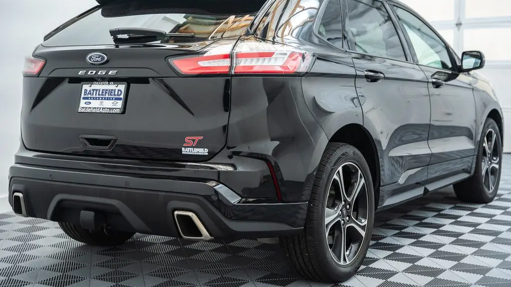 2023 Ford Edge ST