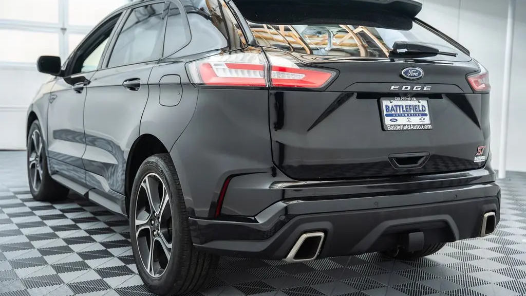2023 Ford Edge ST