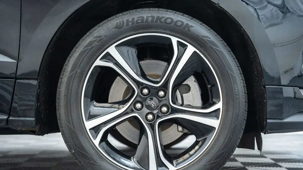 2023 Ford Edge ST