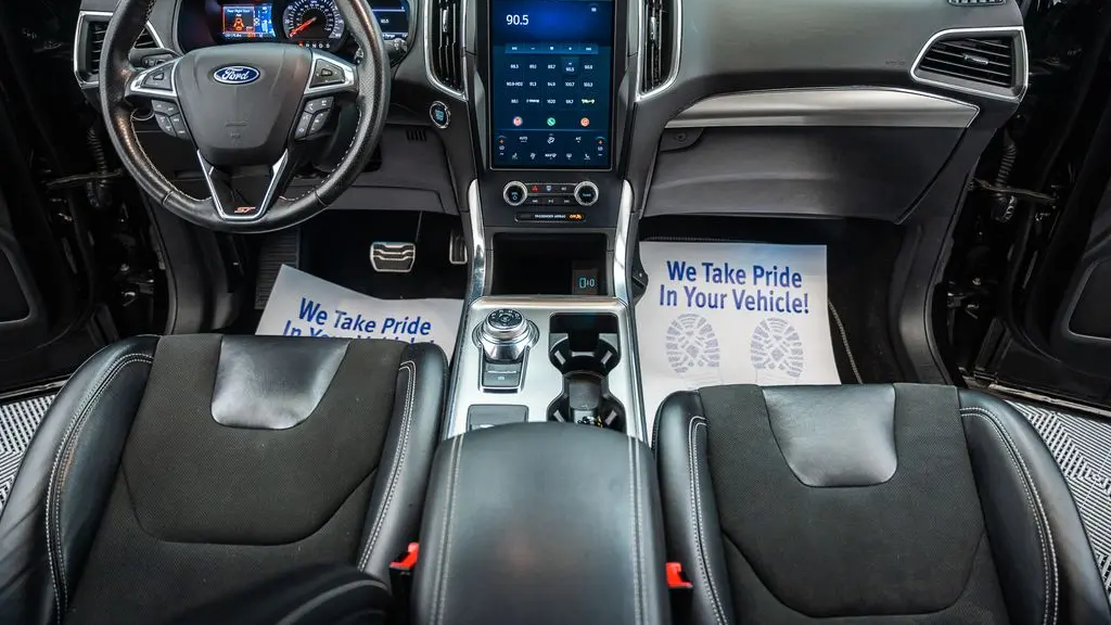 2023 Ford Edge ST