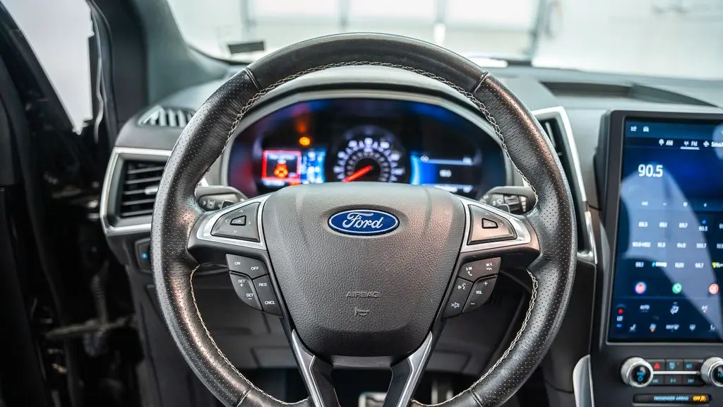 2023 Ford Edge ST