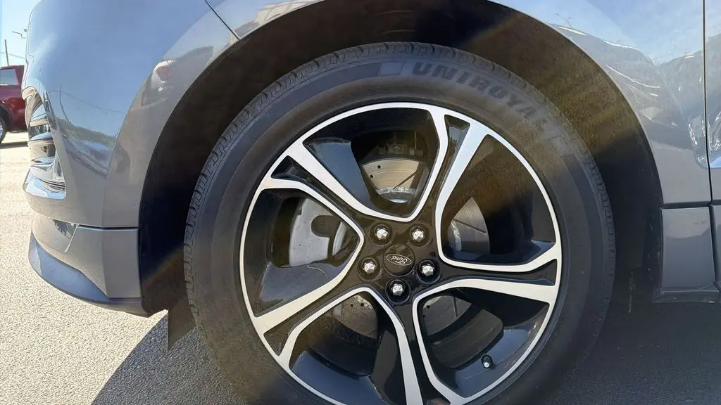 2023 Ford Edge ST