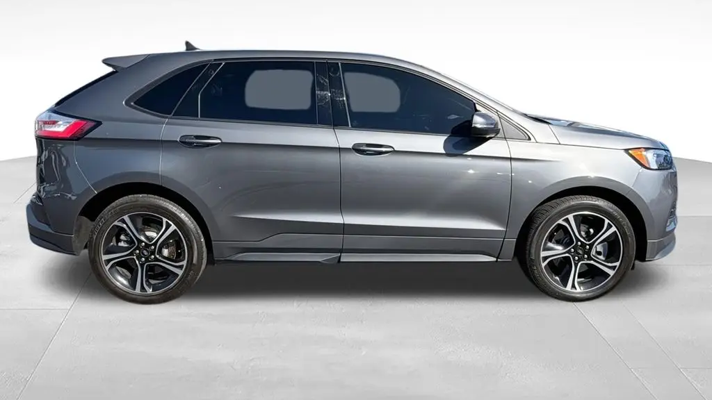 2023 Ford Edge ST