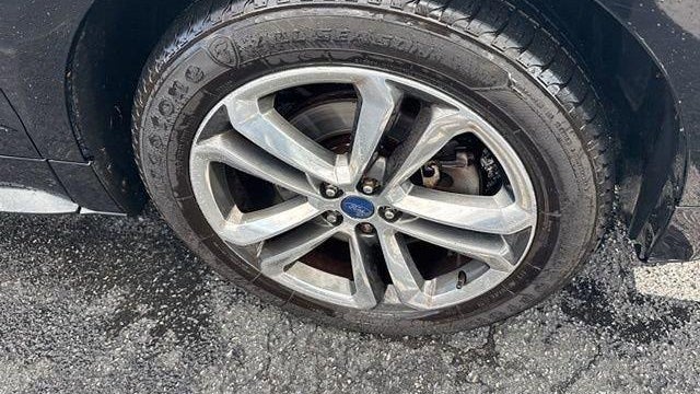 2017 Ford Edge Sport