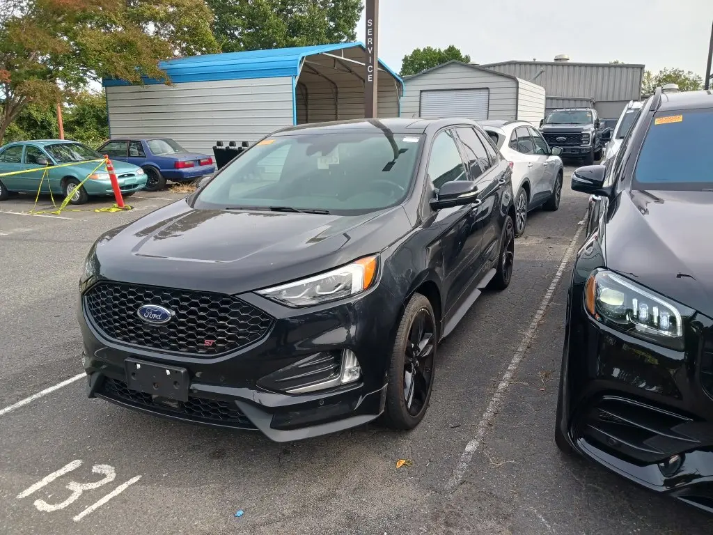 2022 Ford Edge - $25,898