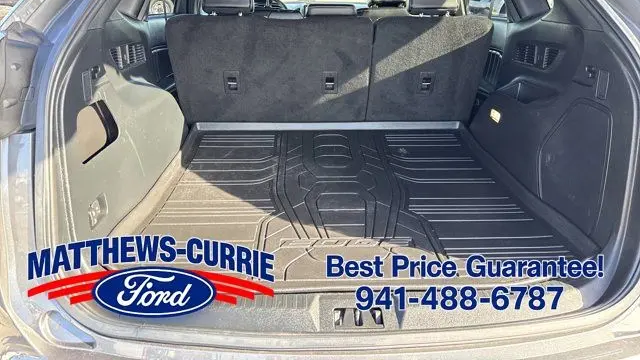 2022 Ford Edge ST