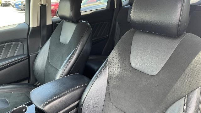 2016 Ford Edge Sport