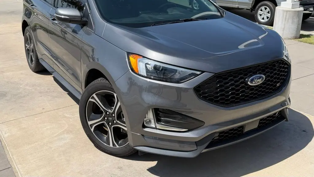 2022 Ford Edge ST