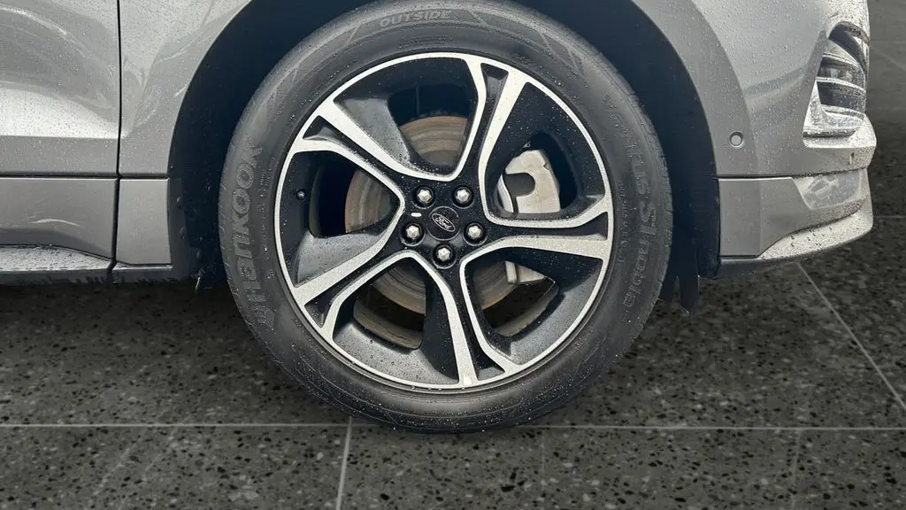 2023 Ford Edge ST