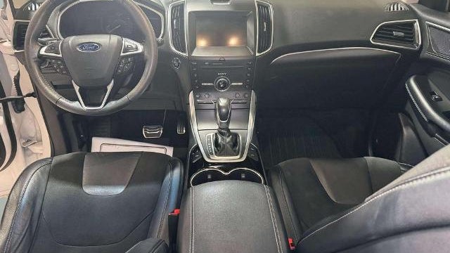 2016 Ford Edge Sport