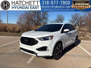 2021 Ford Edge with Star White Metallic Tri-Coat Exterior