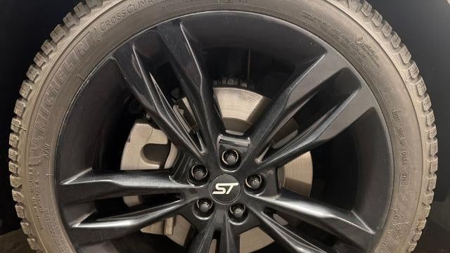 2021 Ford Edge ST