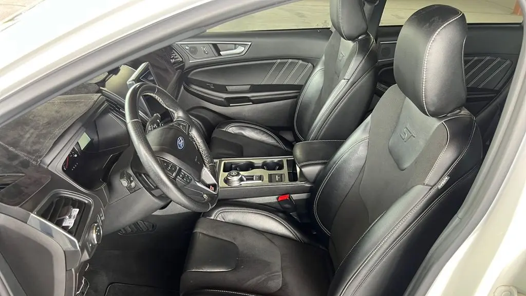 2022 Ford Edge ST
