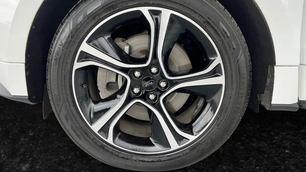 2022 Ford Edge ST