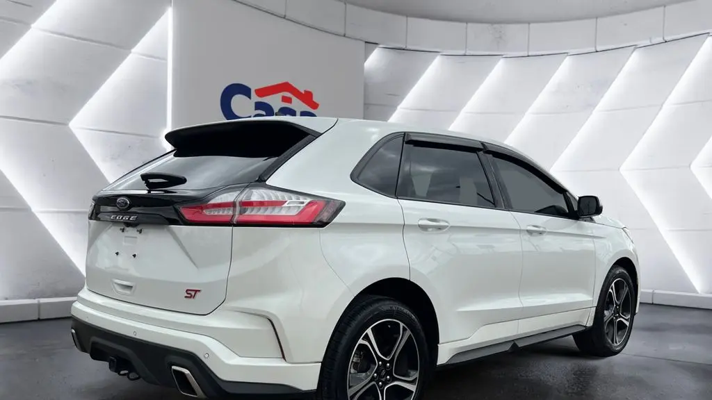 2022 Ford Edge ST