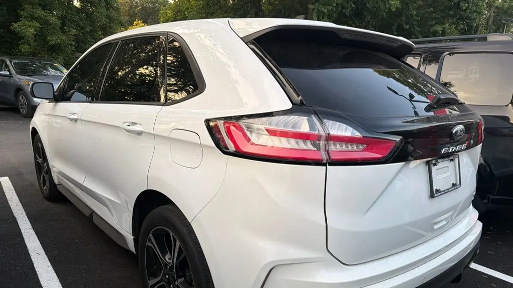 2022 Ford Edge ST