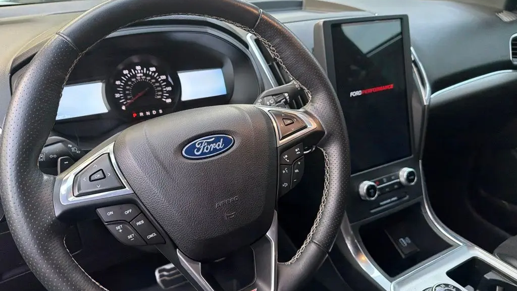 2022 Ford Edge ST