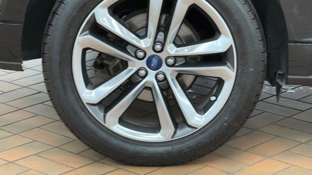 2017 Ford Edge Sport