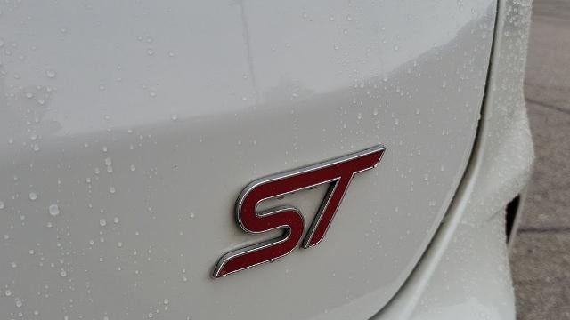 2020 Ford Edge ST