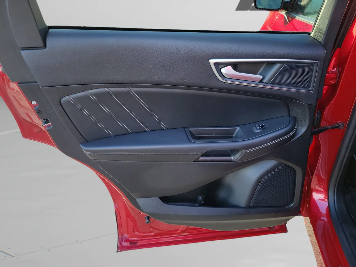 2022 Ford Edge - $27,500