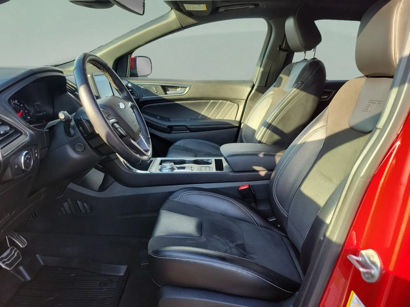 2022 Ford Edge - $27,500