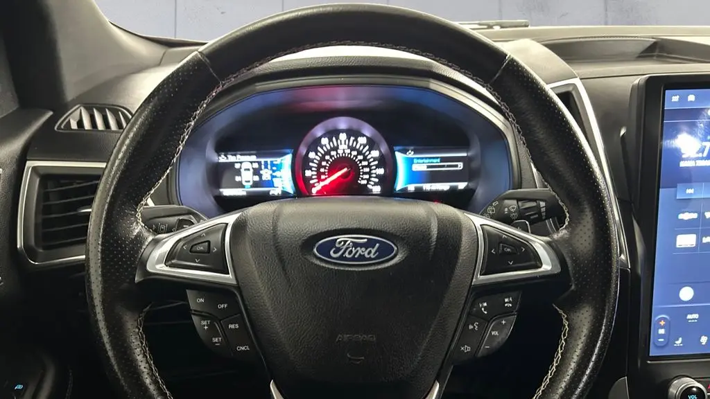 2023 Ford Edge ST