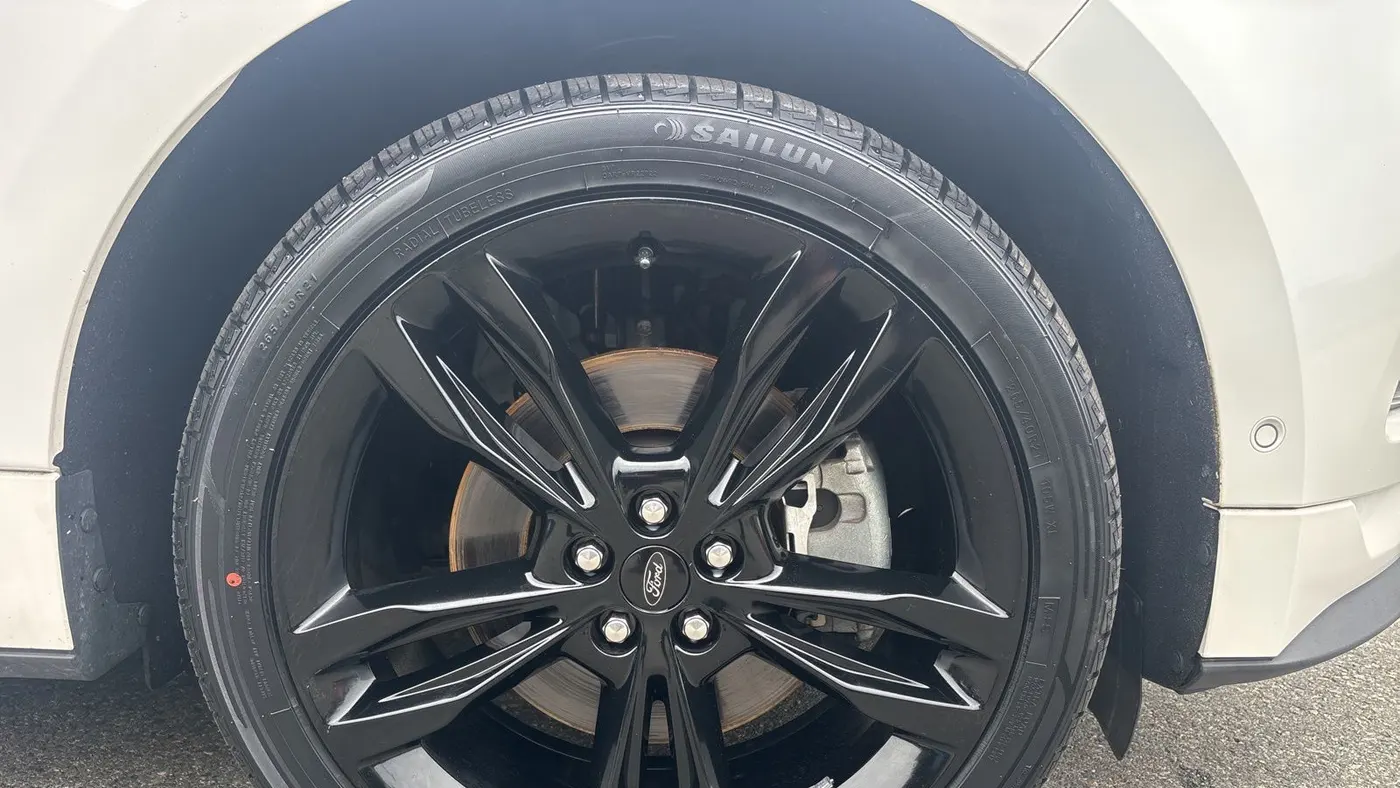 2020 Ford Edge ST