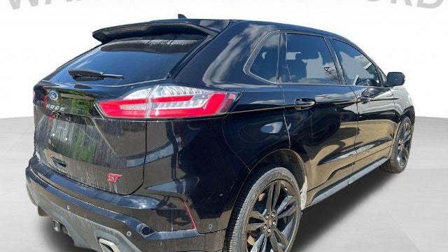 2021 Ford Edge ST