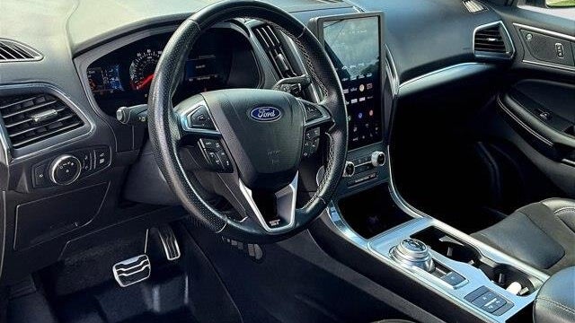 2022 Ford Edge ST
