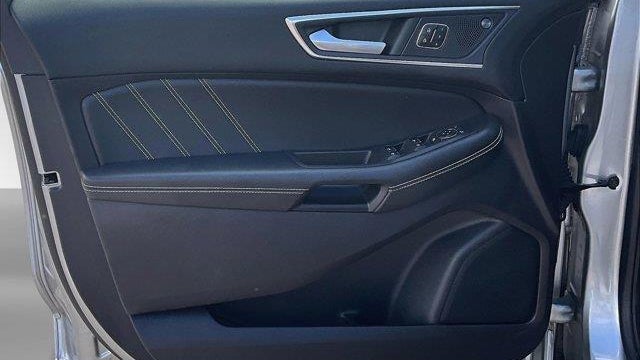 2022 Ford Edge ST