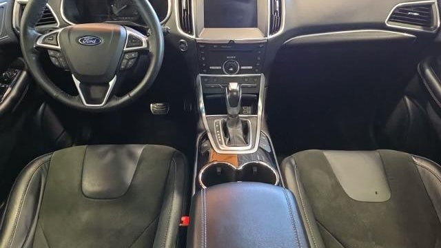 2016 Ford Edge Sport