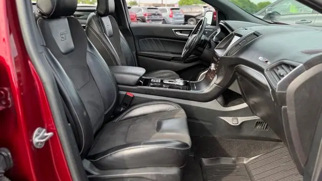 2019 Ford Edge ST