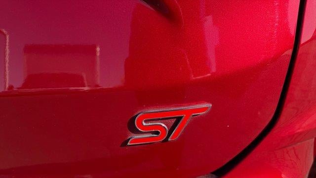 2023 Ford Edge ST