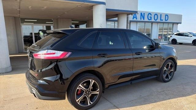 2024 Ford Edge ST