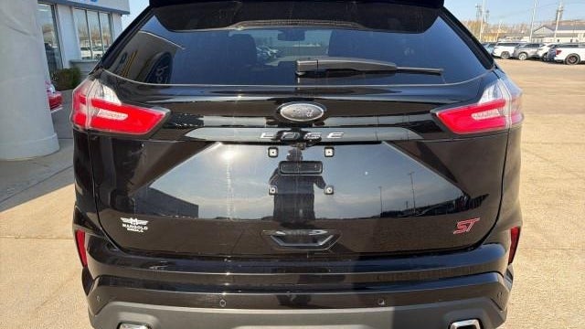 2024 Ford Edge ST
