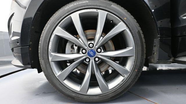 2017 Ford Edge Sport