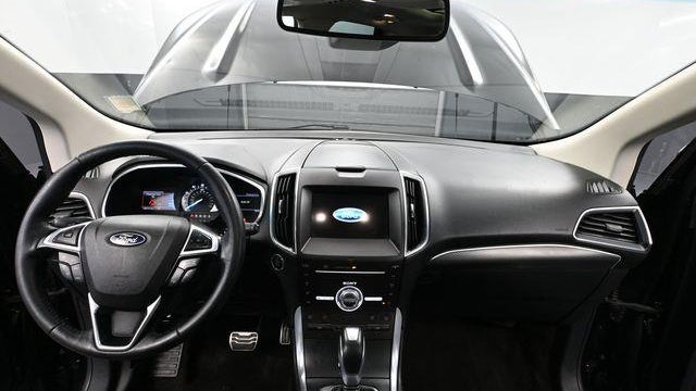 2017 Ford Edge Sport