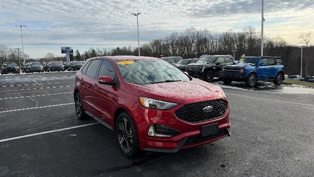 2022 Ford Edge ST