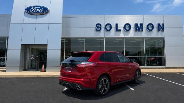 2022 Ford Edge ST