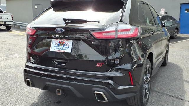 2022 Ford Edge ST