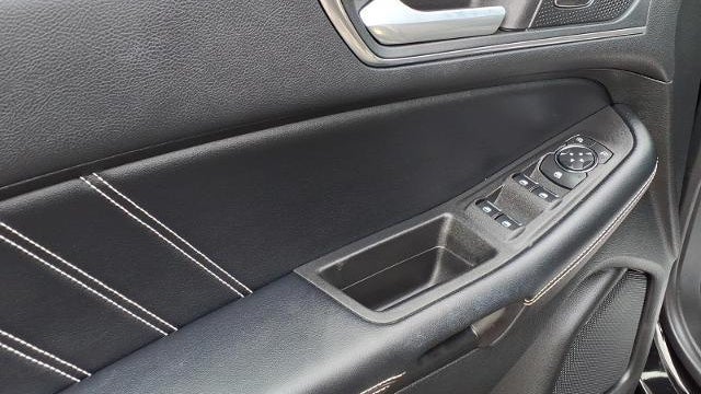 2022 Ford Edge ST