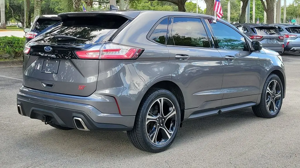 2022 Ford Edge ST
