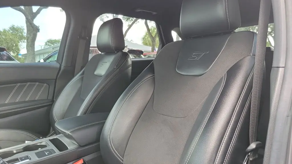 2022 Ford Edge ST