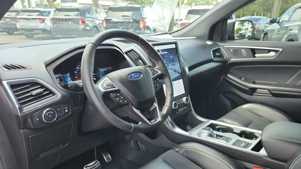 2022 Ford Edge ST