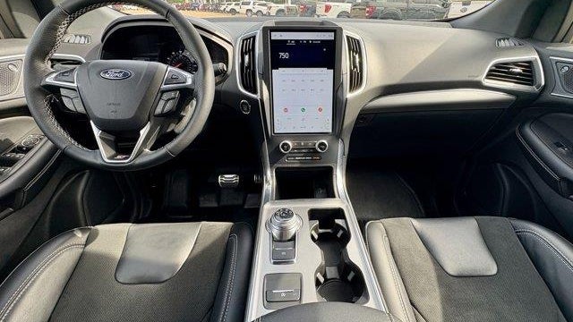 2023 Ford Edge ST