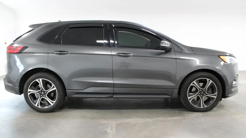 2020 Ford Edge ST