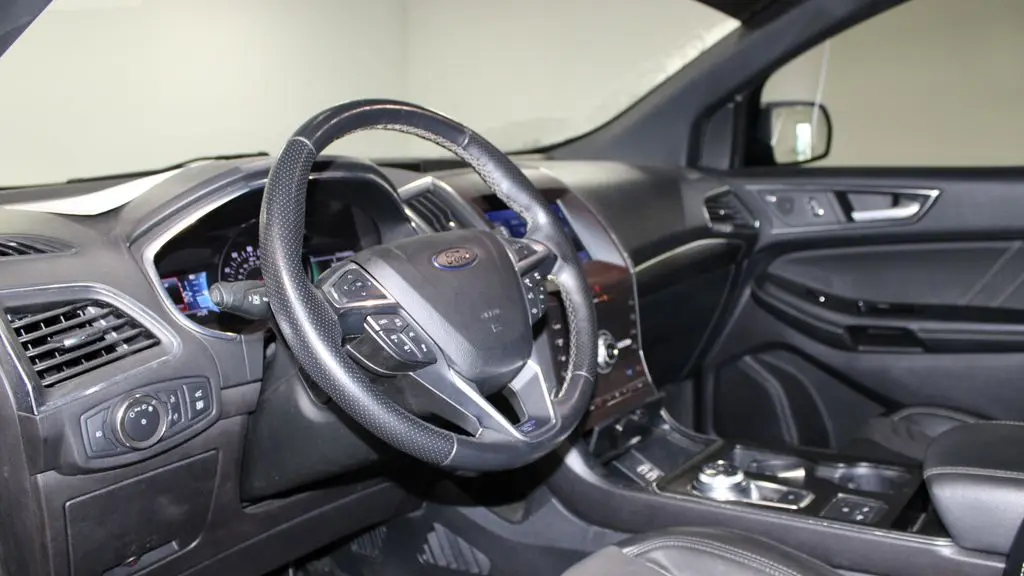 2020 Ford Edge ST