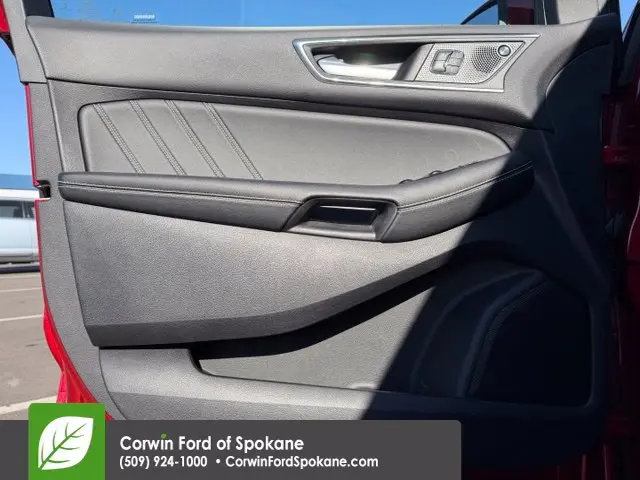 2020 Ford Edge - $28,756