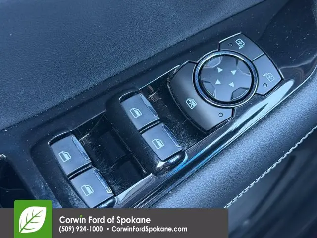2020 Ford Edge - $28,756