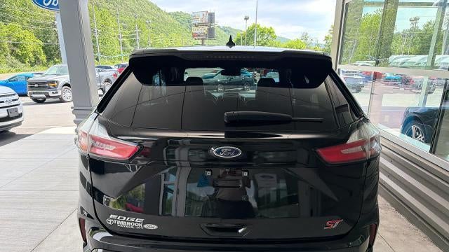2020 Ford Edge ST